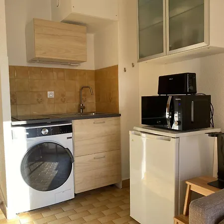 Agreable Avec Parking Privatif Et Wi-fi A - Fr-1-553-273